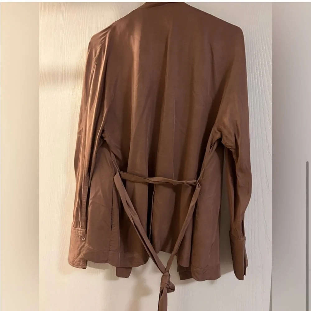 Aritzia -Wilfred- -Oriane Blazer w/tie  -Nutmeg -NWT-
Sz S-Pockets-Stunning ! 😍 - Picture 9 of 10